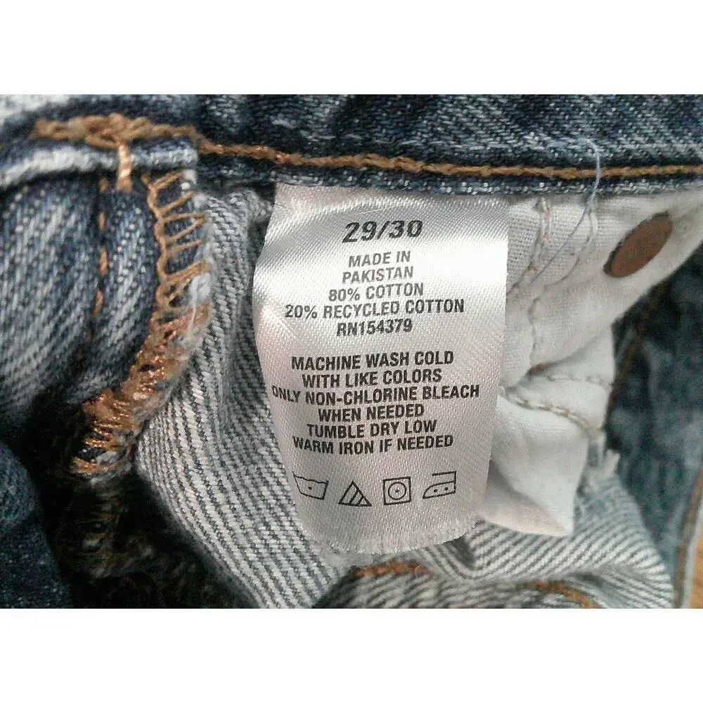 Aeropostale Men's Trendy Straight Distressed Jeans 29x30